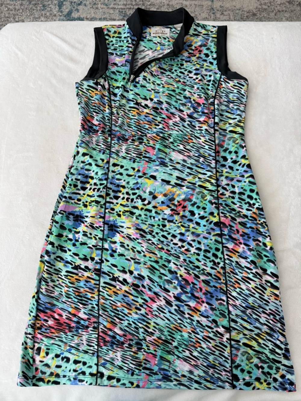 EP Pro Tour Tech Women’s Golf Dress Size Small Green Multi Color E26